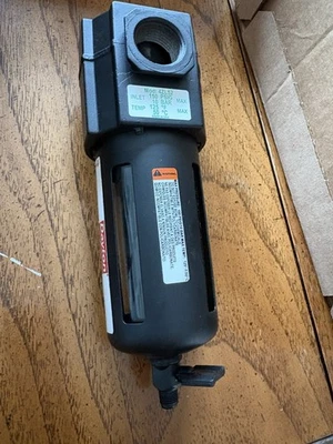 Filtro de aire comprimido Dayton 4ZL52 150 psi Foto 1 de 4