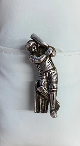 Silver cricketer pin - Picture 1 of 5