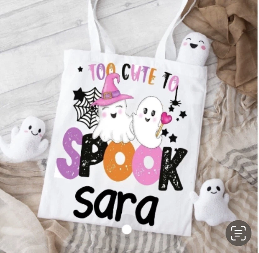 Bolsa personalizada de truco o trato Too Cute To Spook Foto 1 de 1