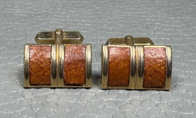 Gemelos vintage de cuero enchapados en oro amarillo Foto 1 de 2