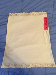 NWT Spanx Hide & Sleek 055 LACE TRIM HALF SLIP XL  Nude Beige Ret. $56 NEW - Picture 1 of 8
