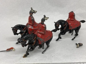 Life Guards In Winter Cloak By Britains (N Yel 557) To Restore - Imagen 1 de 14