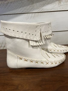 De colección 9 West Mocasines al Tobillo Mujer Cuero Flecos Botas 8-1/2 Marfil Raro Años 80’s - Imagen 1 de 7