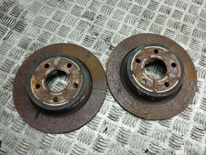 Disco de freno trasero izquierdo ford c-max ii dxa/cb7, dxa/ceu 1.60 diésel 31166560 - Imagen 1 de 6