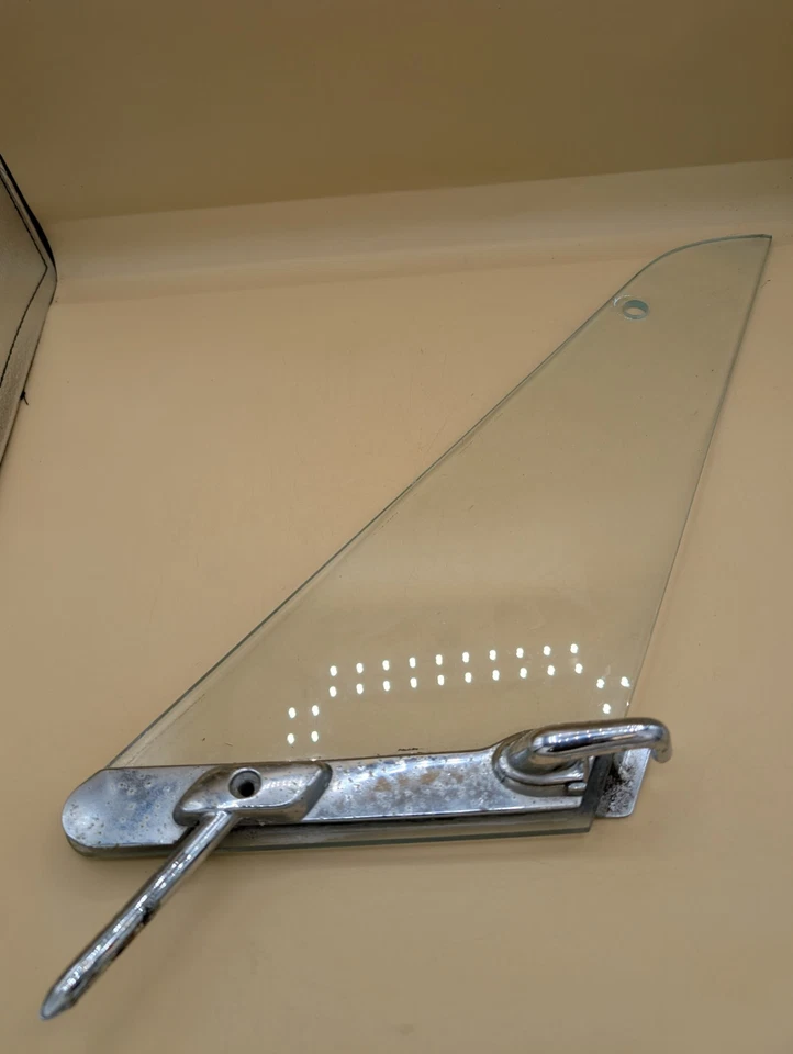 1963-1964 Plymouth Fury Belvedere B Body Right Pass Vent Window Glass 330 440 Foto 1 de 4