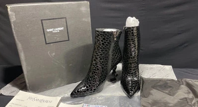 Yves Saint Laurent No.1888 Black Leather Point Toe Side Zip Ankle Boots, 38 - Image 1 of 4