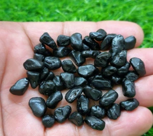 50 Pcs Lot Huge Black Spinal Raw Size 10-12 mm Loose Gemstone Jewelry For Making - Picture 1 of 6