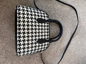 Kate Spade Darcy Houndstooth Satchel & Matching Purse & AirPods Case. brand New - Picture 1 of 4