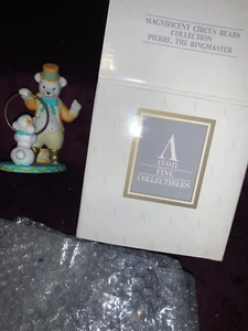 Avon Magnificent Circus Bears Collection "PIERRE THE RINGMASTER" Figur Neu in OVP - Bild 1 von 5