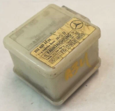 98-00 Mercedes W208 CLK320 CLK430 Alarm Control Module 2028204726 OEM - Image 1 of 4