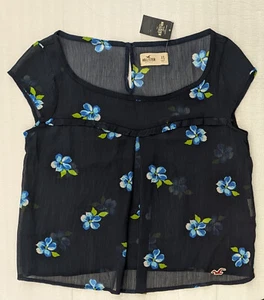 NWT Hollister White Blue Green Floral Print Black Navy Cap Sleeve Short Top XS - Picture 1 of 9