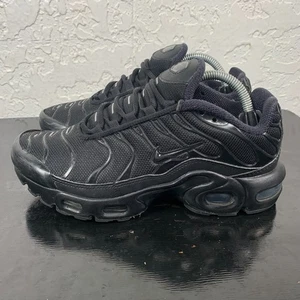 Nike Air Max Plus Youth 4Y Womens 5.5 Black Athletic Running Shoes -CD0609-001 - Picture 1 of 9