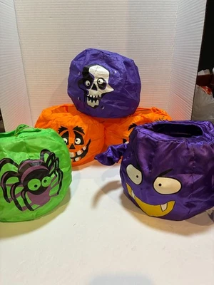 De Colección Gemmy Tela de Nylon Halloween Truco o Trato Plegable Pop Up 5 Bolsas Foto 1 de 4