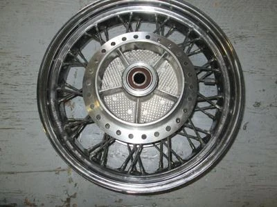 Rueda trasera Honda VT750CD Shadow Ace 42650-MBA-000 Foto 1 de 4