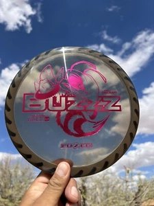 NEW Discraft Limited Edition FuZed BuzzzSaw Buzzz, 178g Black/White 🖤🐝 - Picture 1 of 4