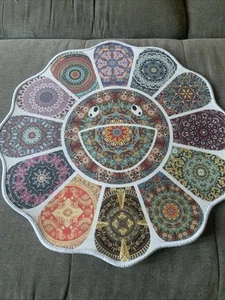 BRAND NEW Murakami Smiling Flower Designed Small Rug - Picture 1 of 3