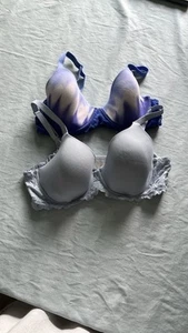 Two  Breezies Women's Lace Trim 38C - Picture 1 of 3
