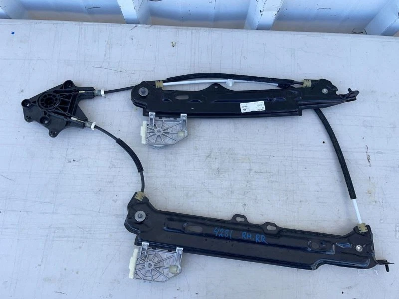 2015-2016 BMW 428i RIGHT REAR DOOR WINDOW REGULATOR OEM 53408 - Image 1 of 4