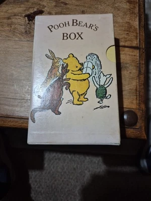 Pooh Bear's Box Set 4 Books by A.A. Milne, Winnie the Pooh, 1976, Vintage - Image 1 of 3