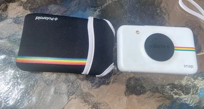 Polaroid Snap 10.0MP Digital Camera - White Tested W/ Case - Image 1 of 4