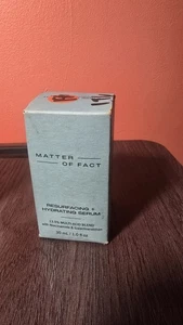 MATTER OF FACT RESURFACING + FEUCHTIGKEITSSPENDEND Multi-Säure Serum 1 Oz Brandneu im Karton - Bild 1 von 2