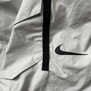 Nike Sportswear Tech Pack Cargo Shorts Light Grey Size Medium CZ9563-034 - Picture 1 of 10