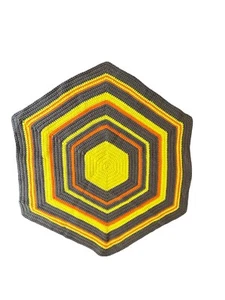 Handmade Area Rug Sz 5' x 4' 5" Hexagon Shape Multicolor Yellow Orange Brown - Picture 1 of 11