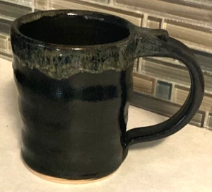 Pottery Mug Signed Desiree Hand Thrown Drip Glaze Black 10 Oz - Picture 1 of 8