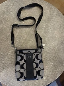 Coach Crossbody Bag Black Signature Canvas & Leather Trim Messenger Style - Picture 1 of 9