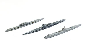 Vintage Waterline 1/1250 Metal model ships Submarine x3 lead diecast warship - Picture 1 of 4
