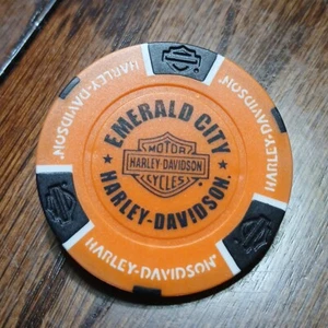 ⭐ Emerald City HARLEY DAVIDSON Seattle Washington DEALER POKER CHIP - Picture 1 of 2