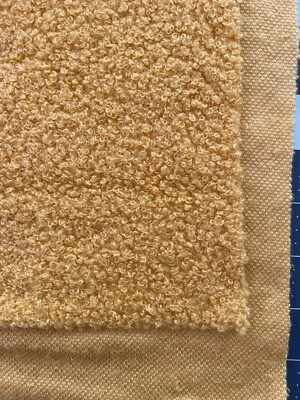 "Casa de muñecas amarilla Boucle de peluche de una pieza artesanía suave elástico juguete de peluche 12""x12""" Foto 1 de 3