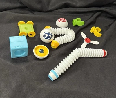 SmartMax Magnetic Building Blocks RoboFlex Toy - Image 1 of 4