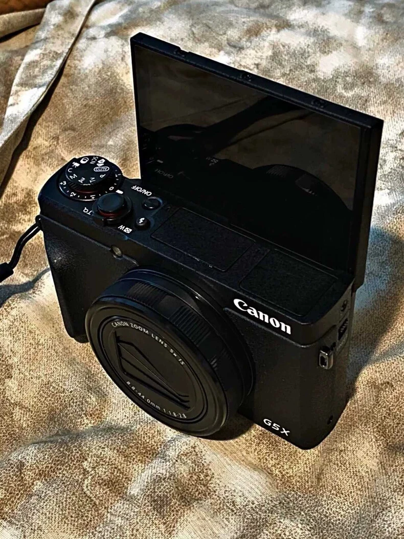 Canon PowerShot G5X Mark II 20.1MP Digital Camera Black w