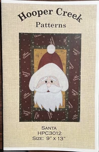 Mini Quilt zum Aufhängen Hooper Creek Santa Muster fertig Größe 9” x 13” ungeschnitten neu - Bild 1 von 2