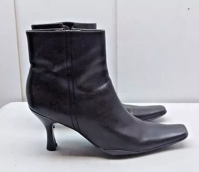 BCBGirls женщин коричневый кожаный высокий каблук насос лодыжки загрузки повседневная обувь 7,5 М 37,5 - Изображение 1 из 4