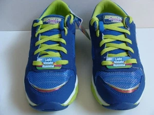 NUEVO CON ETIQUETAS Niñas SKECHERS Lite Beats Talla 12 Deportivas Cortas Tenis Zapatos Azul Atlético - Imagen 1 de 5