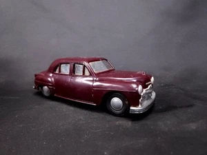 Coche de cuerda Plymouth vintage años 40 metal plástico L1703 - Imagen 1 de 9
