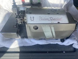 UNION SPECIAL 39500QB 3THREAD INTERMITTENT DIFF INDUSTRIAL SEWING MACHINE Head - Picture 1 of 7