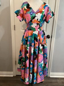 Women’s Lili Sidonio Dress GORGEOUS Florals & Full Flowing Bottom!! NWOT Sz. Med - Picture 1 of 8