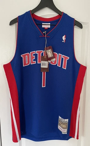 Chauncey Billups Mitchell And Ness Jersey Detroit Pistons Size Large - NWT Cover