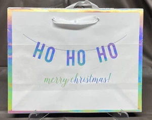 3 Weihnachtsgeschenktüten 2er-Pack 7"" x 3,9"" x 9"" Ho Ho Ho/Silberbäume - Bild 1 von 2