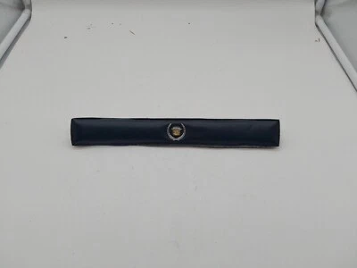 1985-86 Cadillac Fleetwood OEM Front Door Inside Trim Caddy Emblem Dark Blue - Imagem 1 de 4