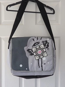 PORTAL 2 Crossbody Messenger Bag Original Companion Cube - Bild 1 von 8