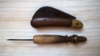 Lot de 2 outils anciens : greffoir ou serpette et poiçon ou gouge - Photo 1/4