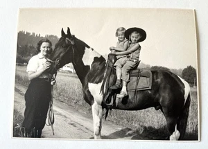 Children Boy & Girl on Spotted Horse Pony Vintage 1941 5"X7" Photograph Farm - Picture 1 of 3