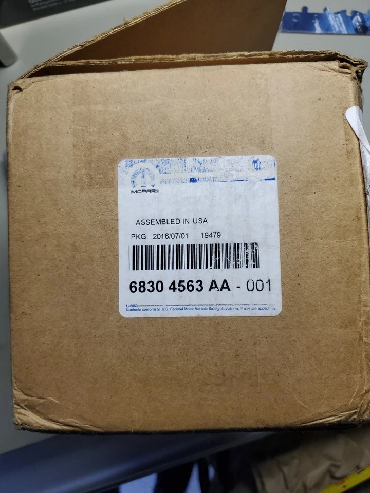 吉普克莱斯勒原始设备制造商 2017 切诺基 ABS 防抱死制动器调节阀 68304563AA — 第 1/4 张图片