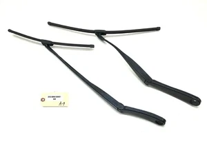 2010-2017 BMW 550I GT F07 FRONT WINDSHIELD WIPERS X2 OEM. - Picture 1 of 6