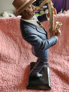 Figura Leonardo de saxofonista negro banda de jazz sobre base de madera, 30 cms de altura - Imagen 1 de 13