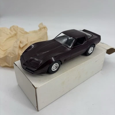 DARK CLARET 1982 CORVETTE COUPE CHEVROLET PLASTIC DEMO MODEL CAR - Image 1 of 4